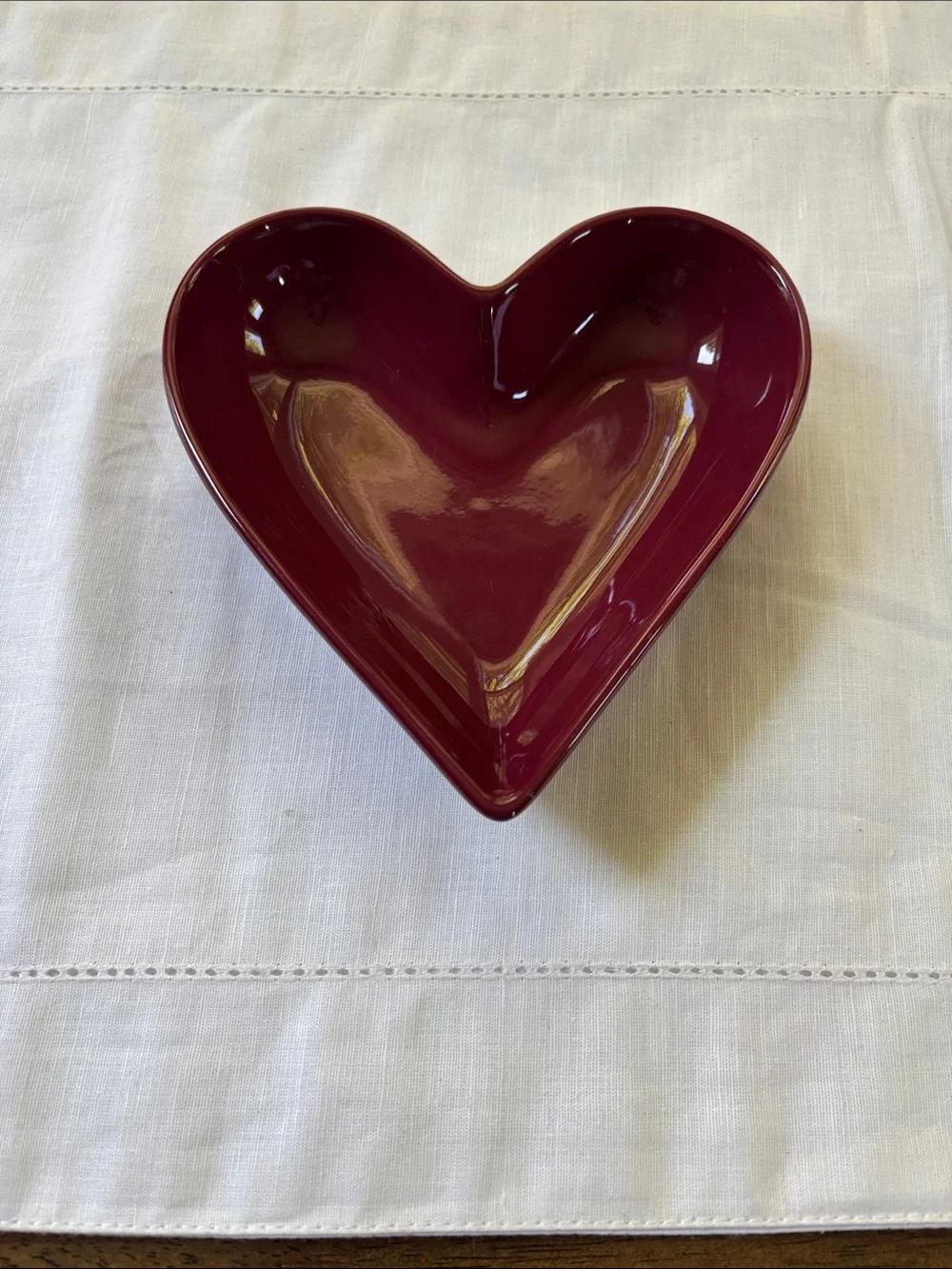 Pampered Chef Heart-Shaped Ceramic Bowl - Deep Wine Farm Country Cottagecore
